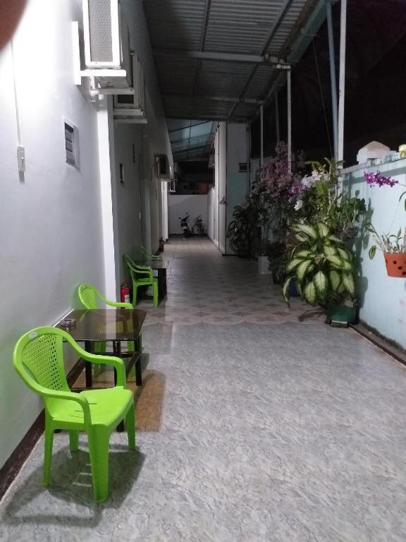 Nha Nghi Nguyen Anh Hotel Long Hai Exterior photo